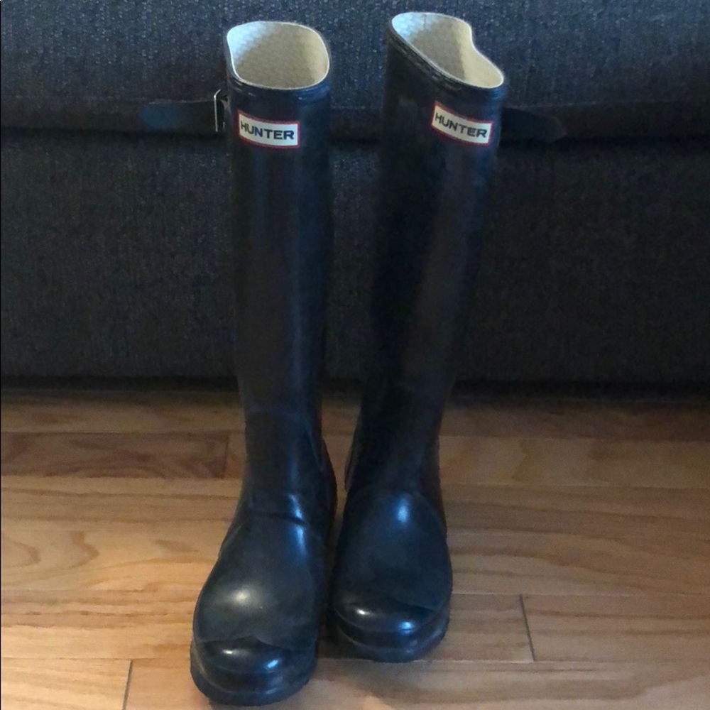 Clean up my shoes closet! Found Hunter rain boots!